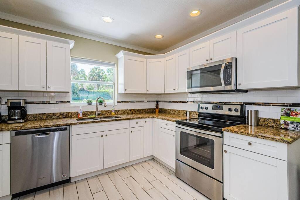 坦帕Beautiful Pool House In Old Seminole Heights!别墅 外观 照片